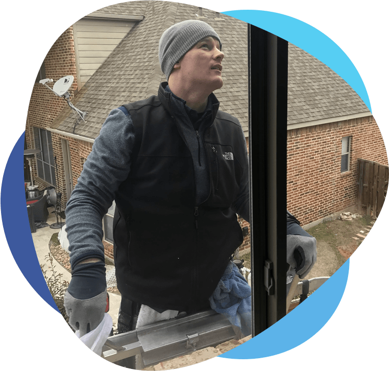 guy-clean-window window cleaner in frisco texas
